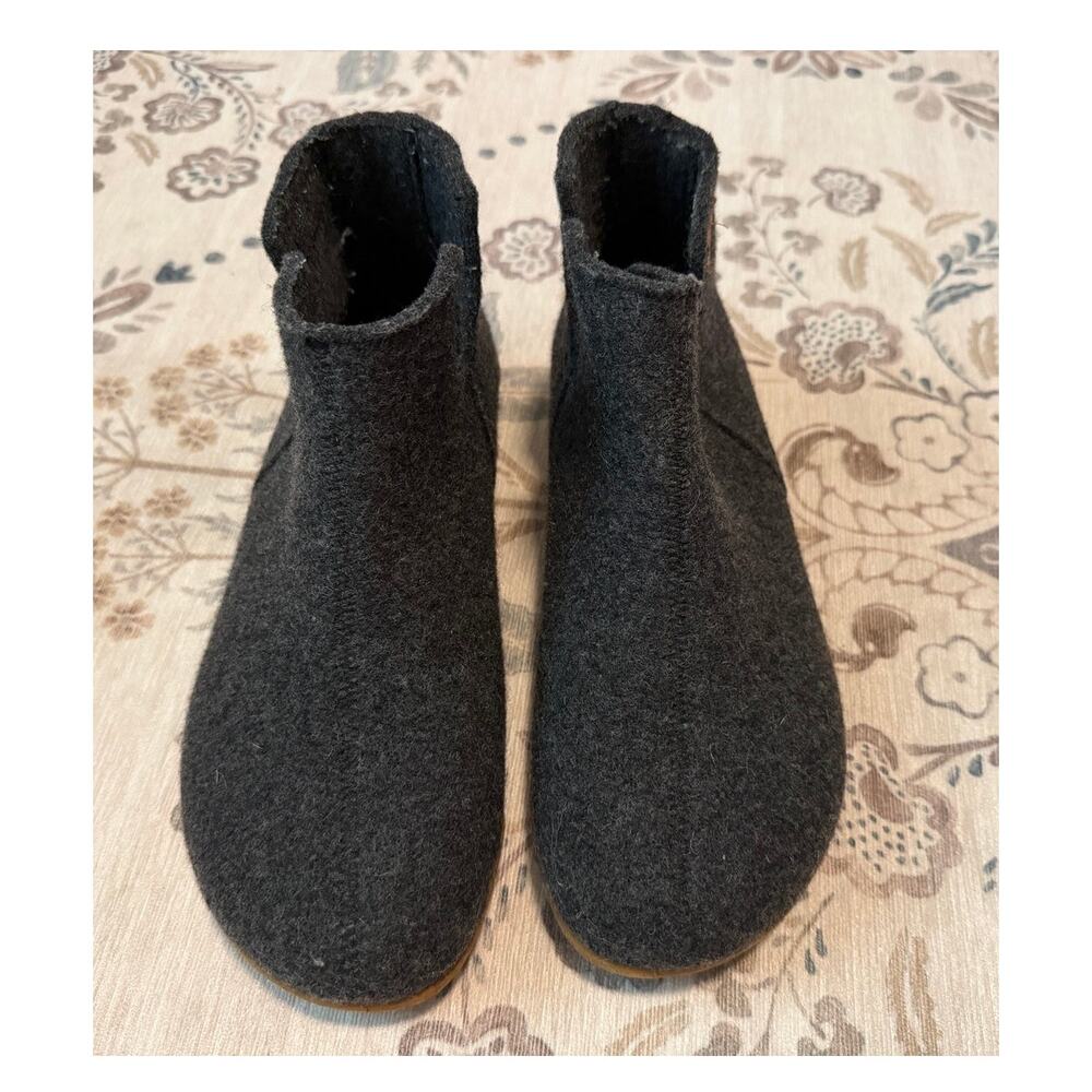 Taos Good Wool Boots Charcoal Gray Felt Slippers Shoes Unisex Size EU 41 US W 10 - Picture 2 of 9